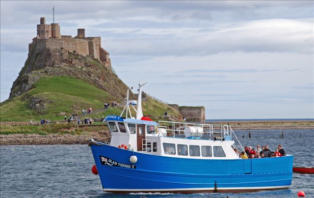 Holy Island Lindisfarne Trip Billy Shiel S Boat Trips Reservations