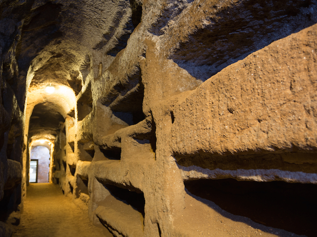 Underground Rome: Ancient Catacombs and Secret Temples photo 2