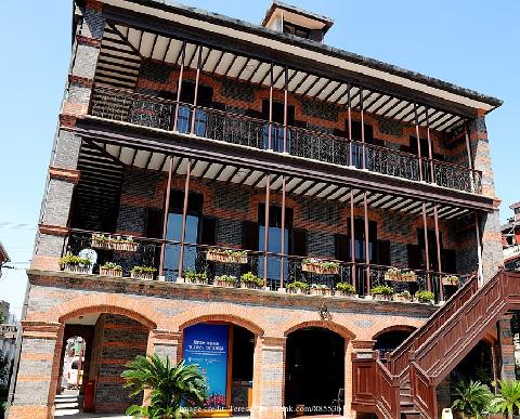 Hongkou District: Private Tour of Shanghai’s Cultural Hub with Tickets