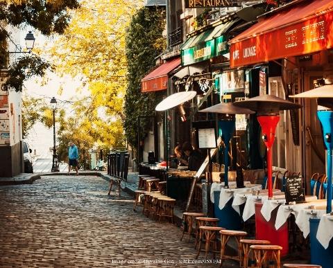 Explore Bohemian Montmartre: Private Half-Day Walking Tour