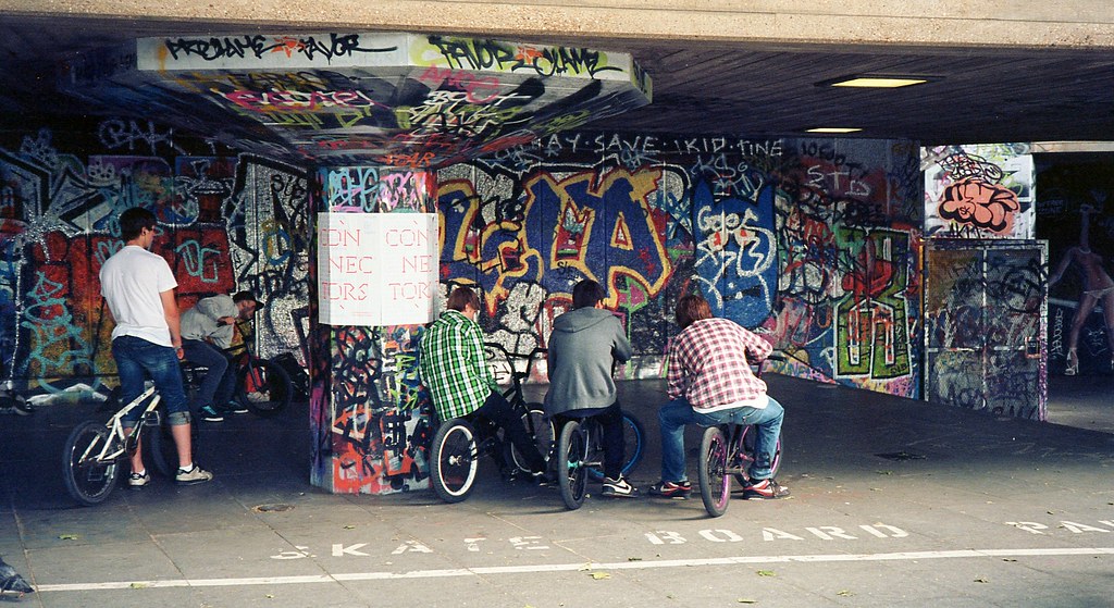 Bankside Hotel's Pubs & Paints (including a beer at Art Yard) photo 1