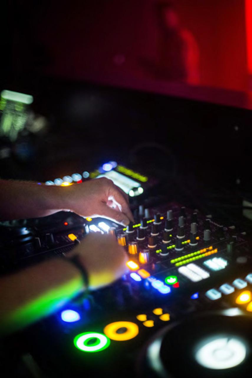 Beat the Heat DJ Class at W Bali - Seminyak photo 3