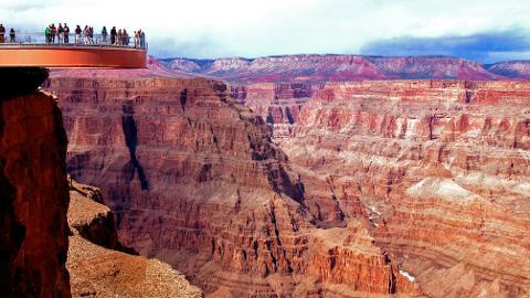 Grand Canyon West Luxury Bus Tour With Walking Guide