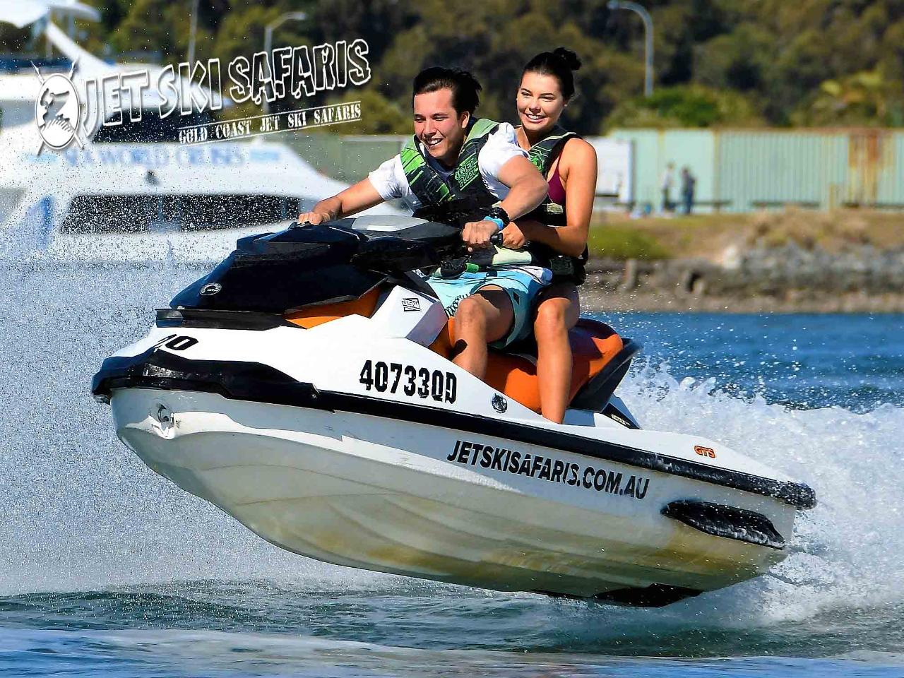 Tandem Parasail Jet Boat 1 Hour Jetski Safari For 2 GC Jet Boat