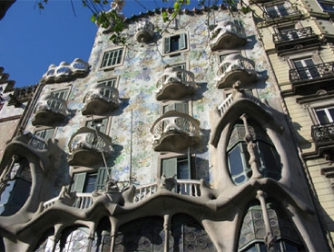 Skip the Line: Best of Barcelona Half Day Shore Excursion including Sagrada Familia