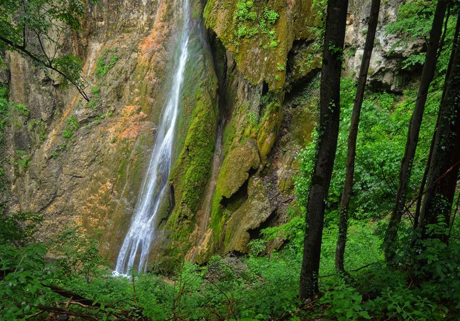 Hike to the Slivodolsko Waterfall