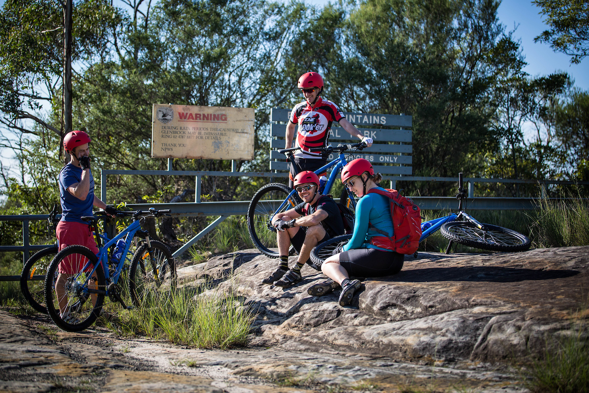 E- Bike (electric) GUIDED TOUR - 3/4 DAY - PRIVATE CHARTER - Blue Labyrinth - Glenbrook Precinct 