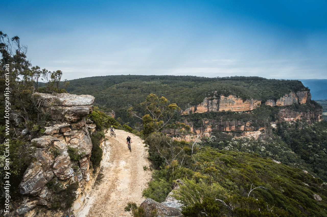 Narrow Neck Trail - Katoomba - Self Guided Tour - (INTERMEDIATE PLUS FITNESS and SKILLS)