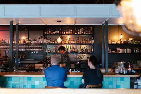 ce076d5c2caf485e872aca6e0ec580e0BarBoys_Tour_Web_10