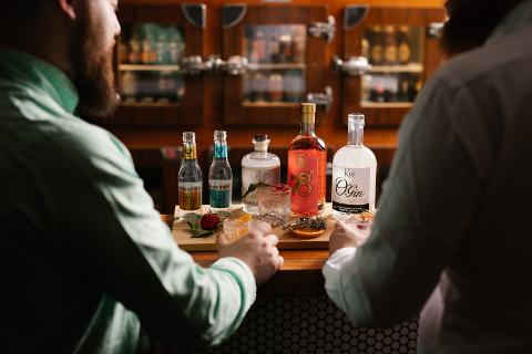 d8b6102a66a04675aef894bcd28678b5AdelaideBarBoys_Web_28
