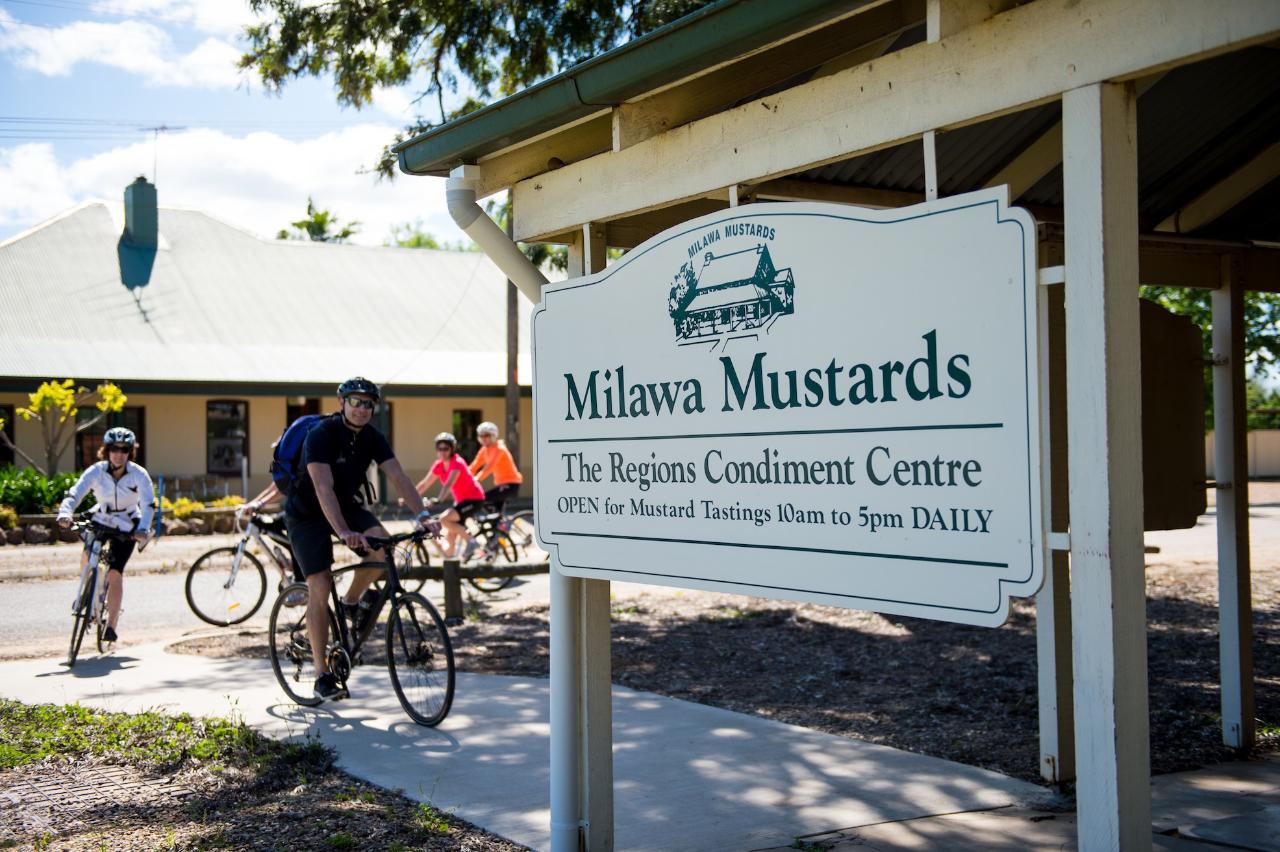 Tour de Pedal to Produce - Self Guided Day Tour from Beechworth