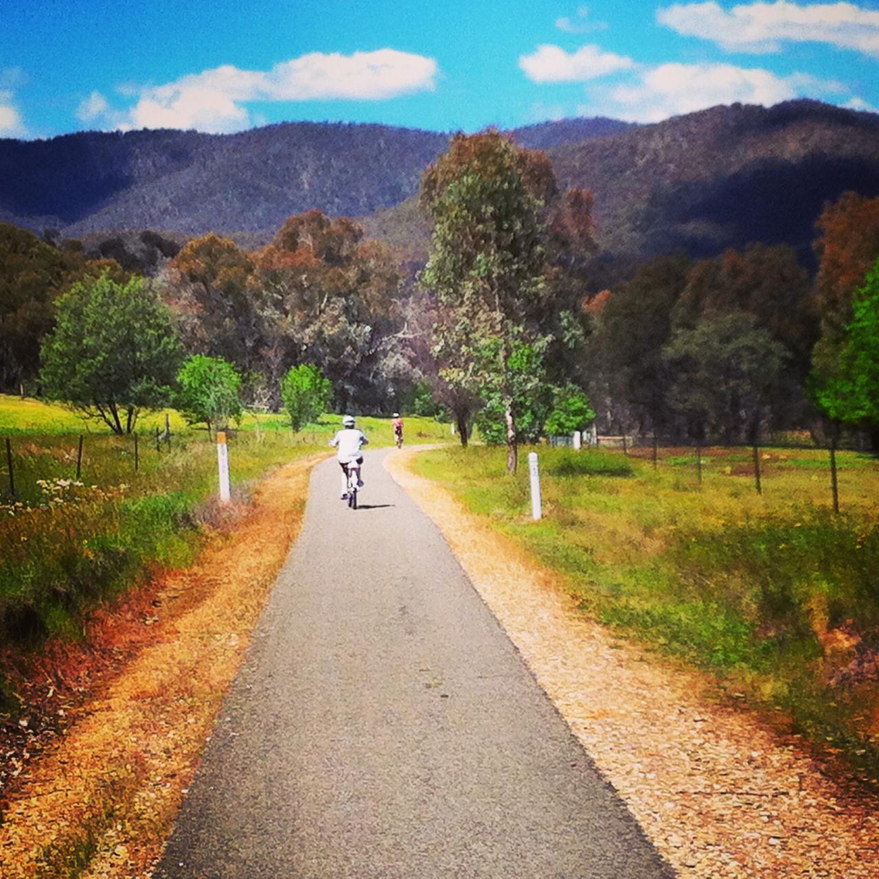 Tour de Bright - Cycling Tour Beechworth to Bright