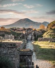 Pompeii and Vesuvius sightseeing Day Excursion from Rome