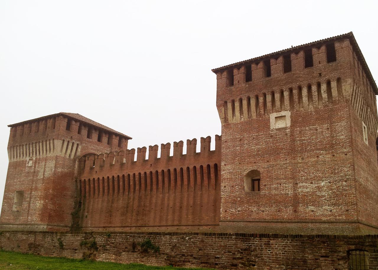 Le Fortezze del Biscione: i Castelli del Ducato di Milano - Visita Guidata Virtuale (Registrata) 
