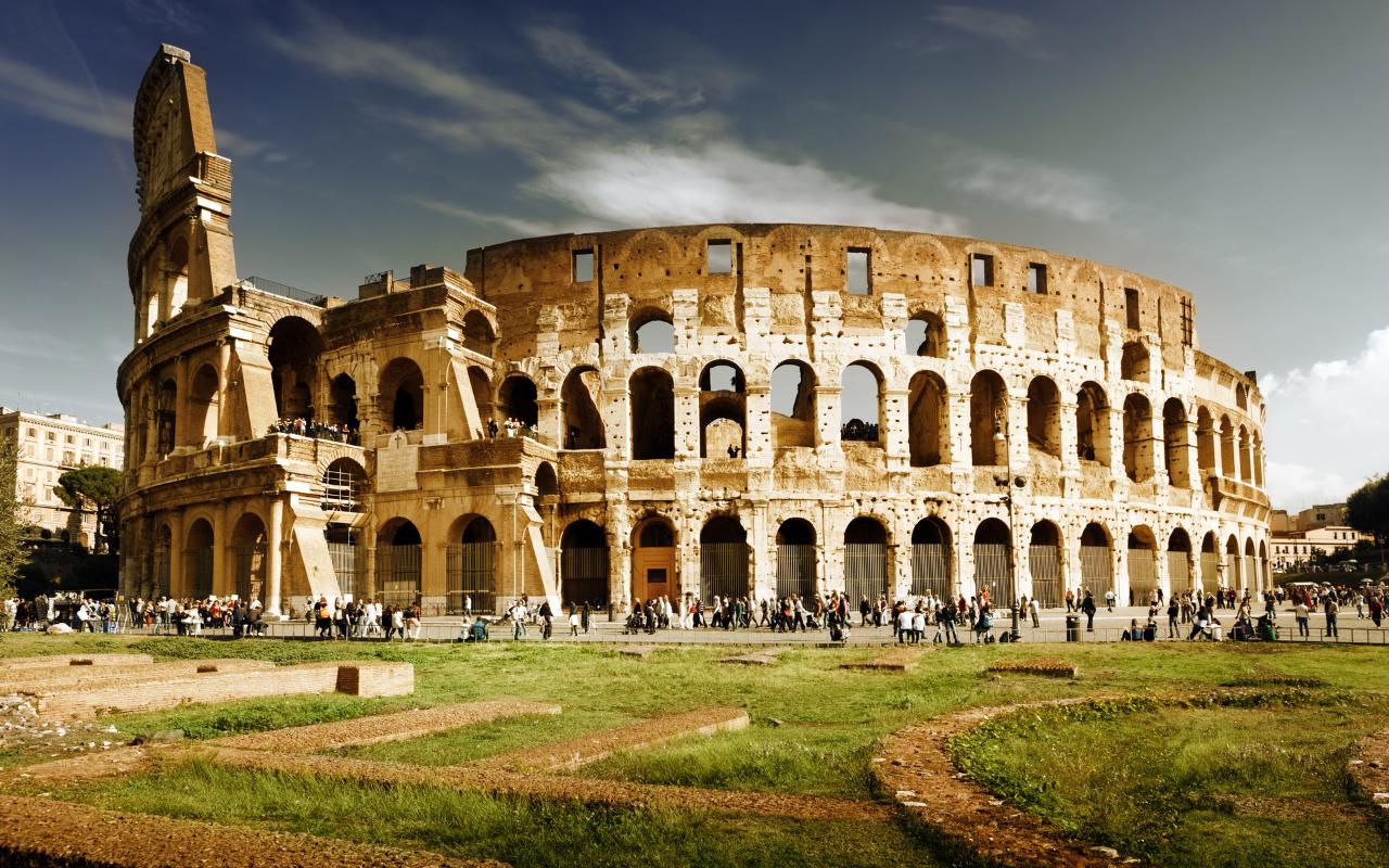 Ancient Rome Private Walking Tour: Colosseum, Forum, Capitoline Hill Private Guided Tour