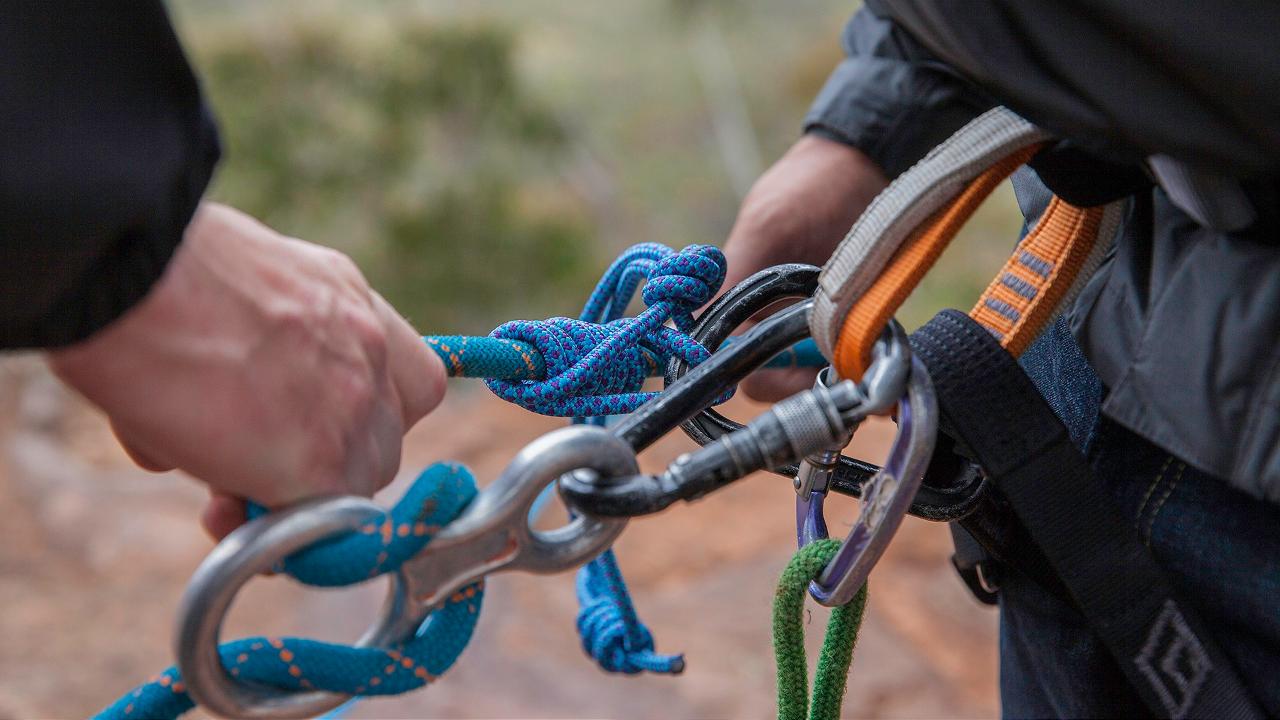 Guide Single Pitch Abseiling Qualification