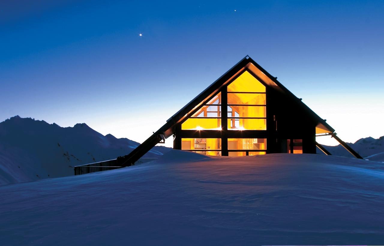 Whare Kea Chalet - Hosted Overnight Experience with Aspiring and Glaciers scenic flight