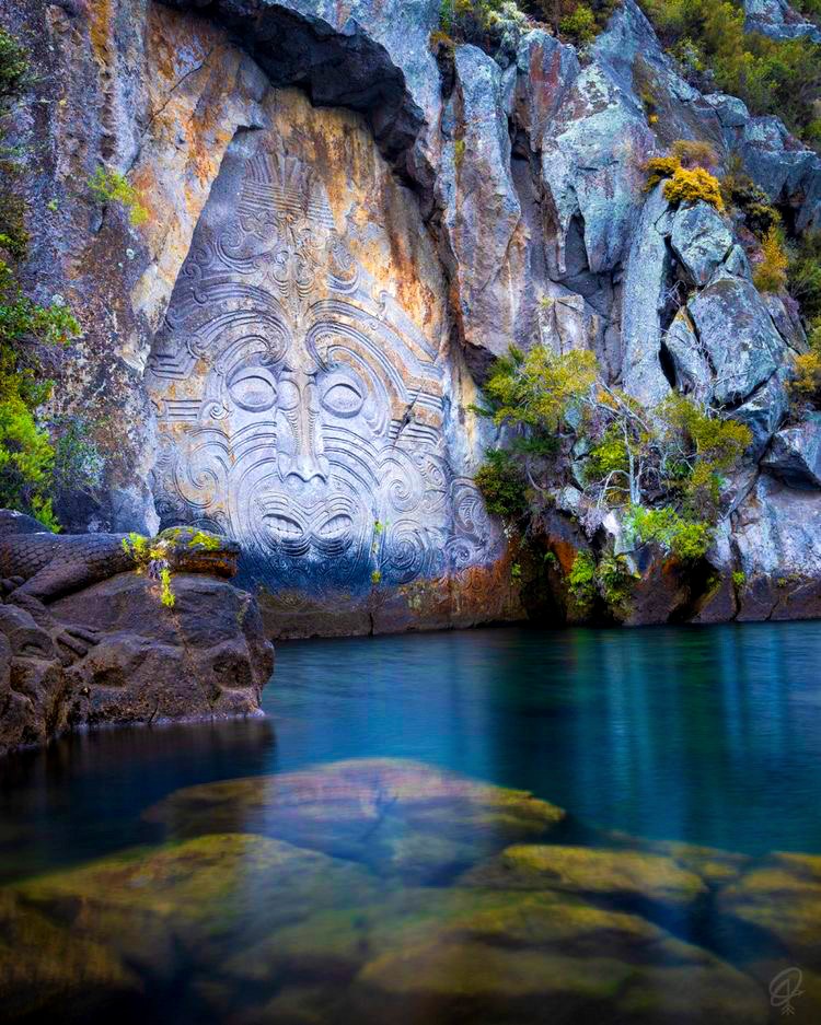 10.30am SCENIC Ngātoroirangi Māori Rock Carvings Boat Cruise - Chris ...