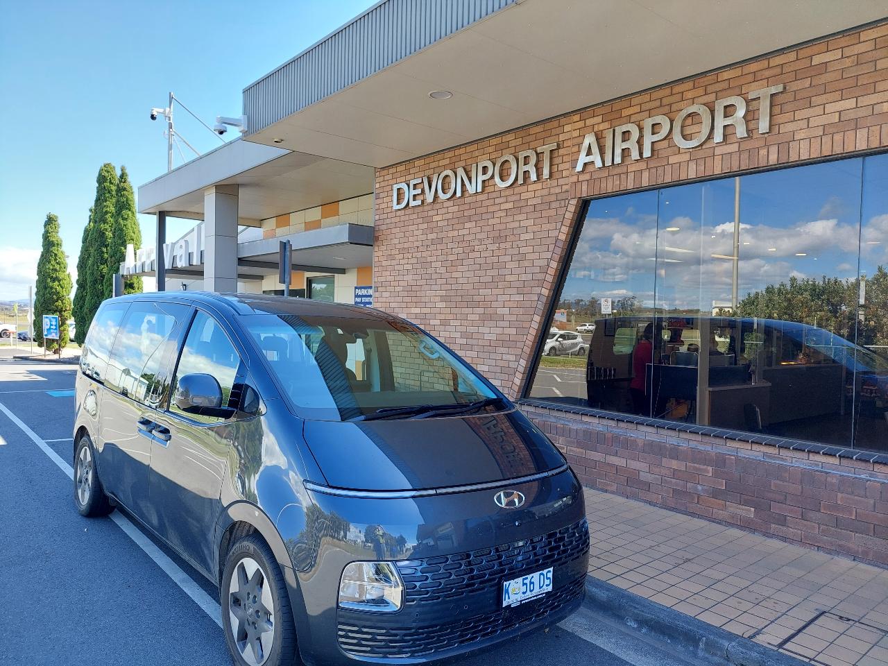 Devonport Airport to Devonport City Private Transfer
