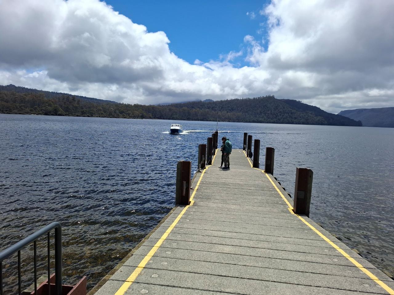Lake St Clair Lodge to Deloraine
