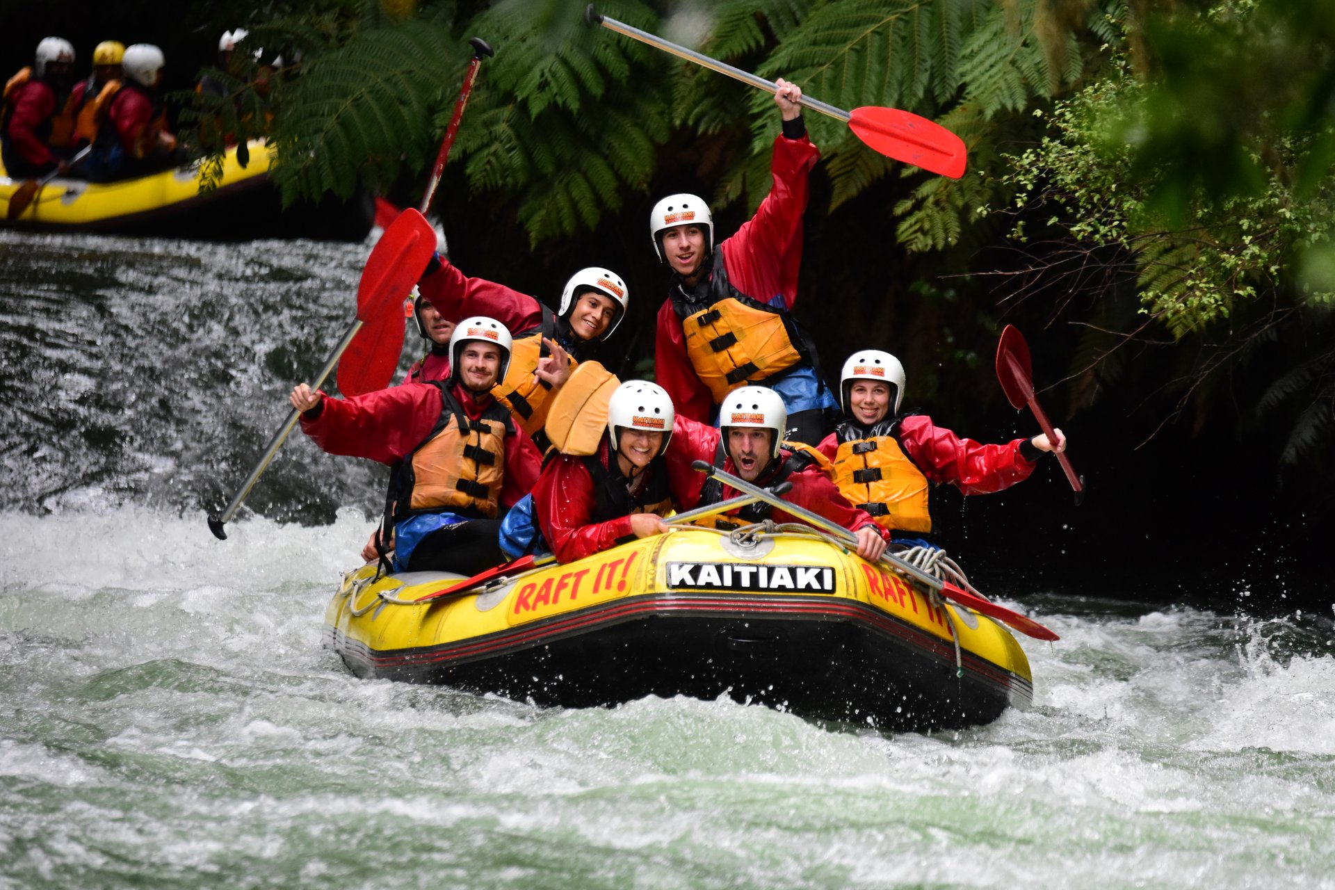 20-Day New Zealand Uncovered Tour from Christchurch: An Unmissable Māori Cultural Experience and Hāngi | Rare Bird Species at Zealandia | Hobbiton Movie Set | **Small groups** **Passionate Kiwi guides**