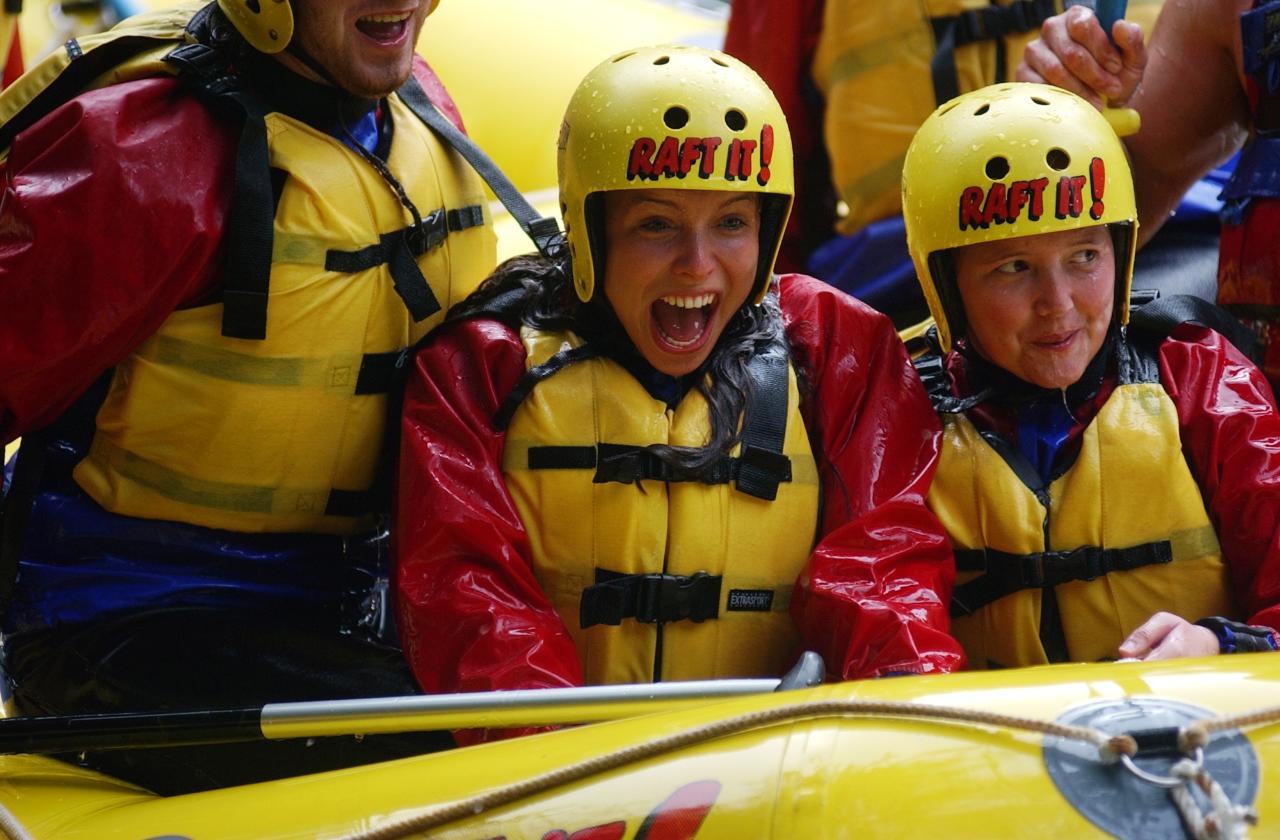 FAMILY RAFT