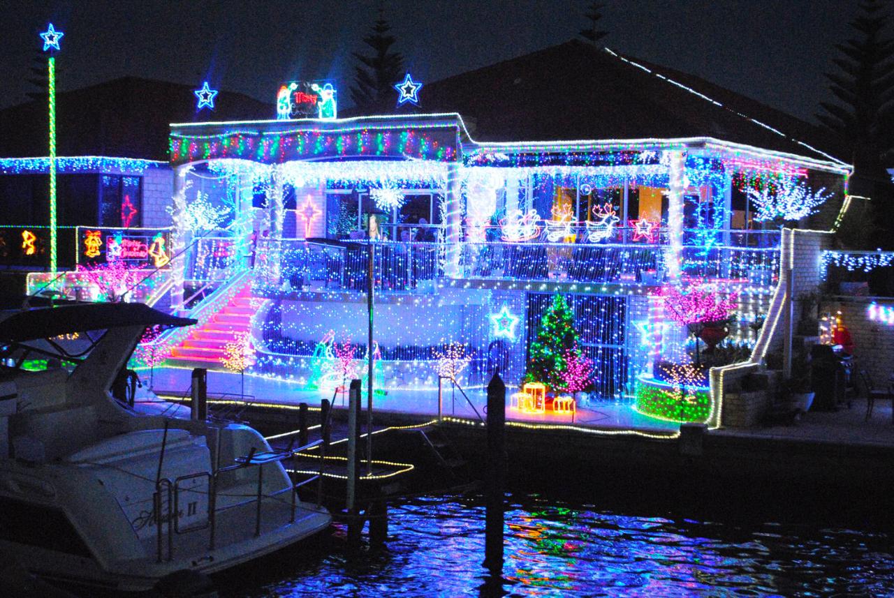 Christmas Lights Cruise Mandurah Cruises