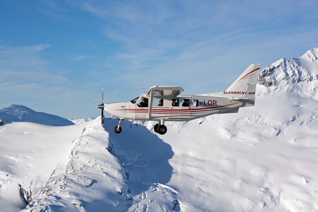 Milford Sound and Glaciers: Fly/Cruise/Fly 10:00am