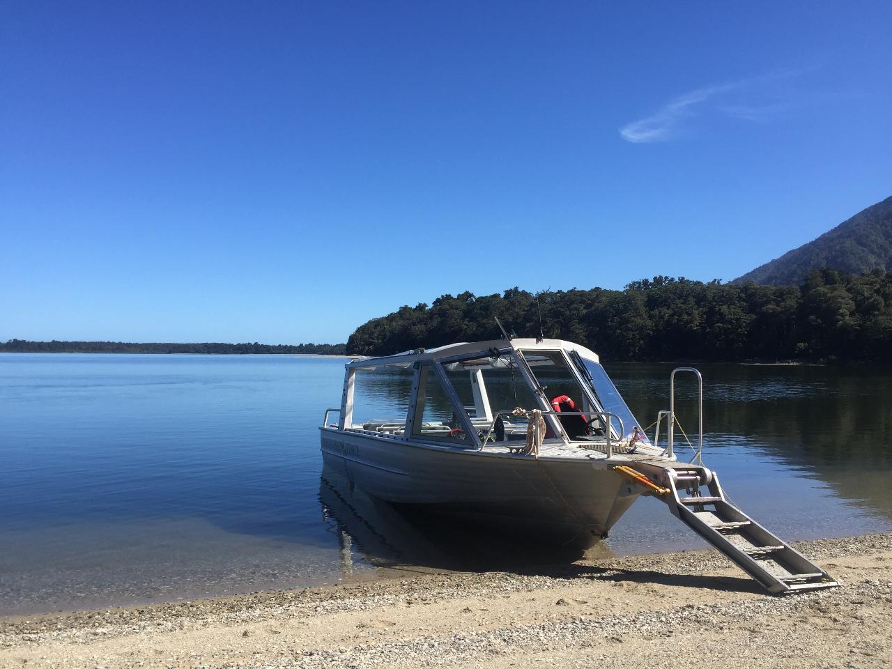 Hollyford Track Jetboat