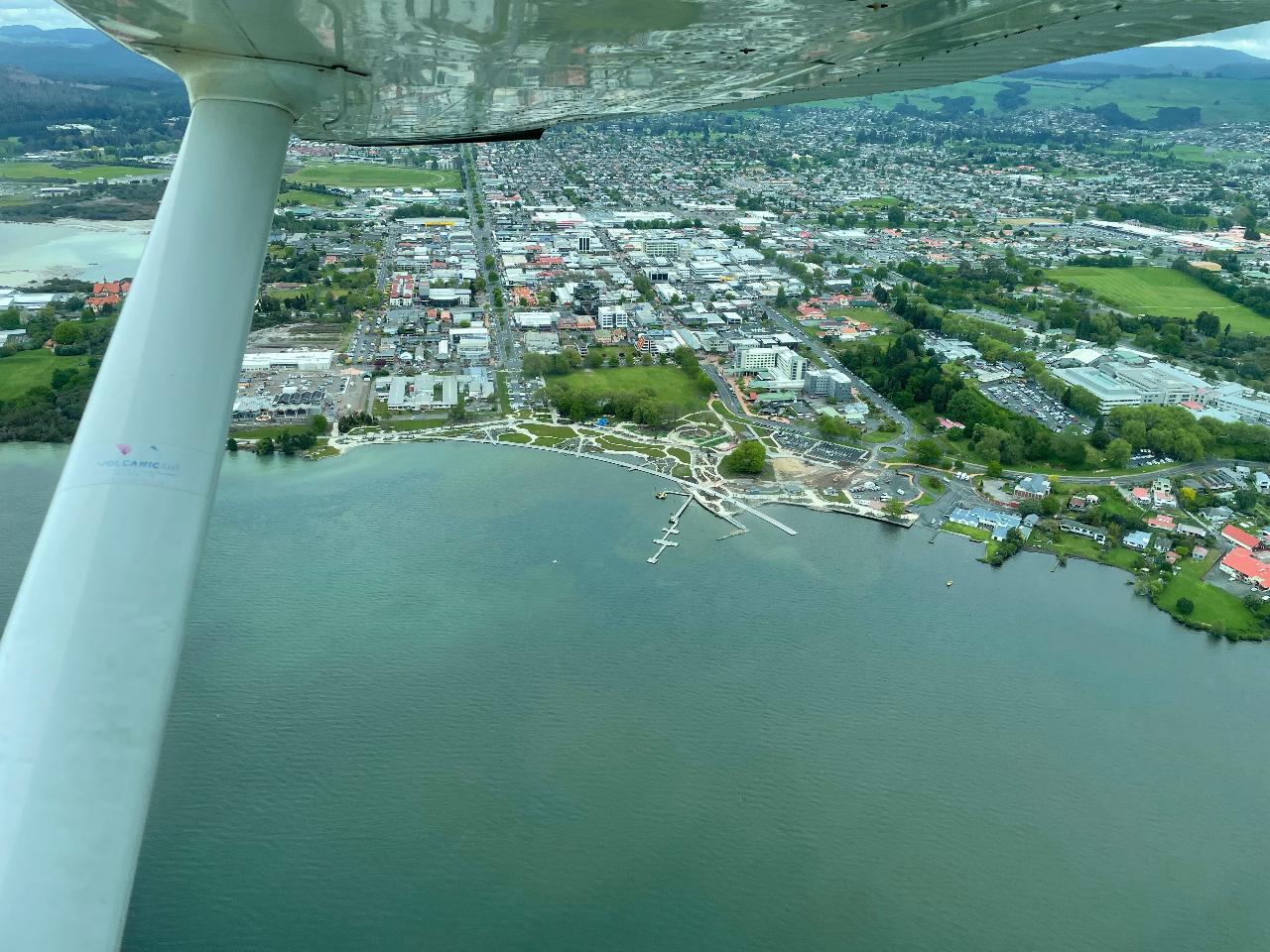 FLOATPLANE CRATER LAKES FLIGHT PLUS HOTPOOLS