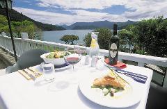 5 Day Upgrade Independent Walk - Furneaux Lodge, Punga Cove & 2 nights at  Portage Hotel
