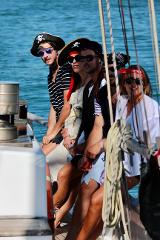 Private Charter 3hours-Sunset cruise 