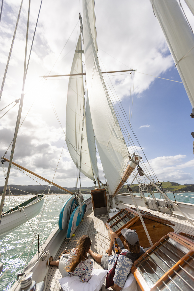 Private Charter 6hours-Sailing in the bay