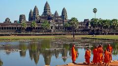   3-Day Private tour Discover Angkor Wat highlight journey , 1000 Linga Carving and Floating Village