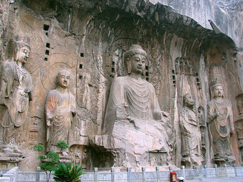 Luoyang Private Day Tour:  Shaolin Temple & Longmen Grottoes -B
