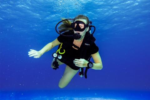 cozumel_diving_scuba_school_internship_1024x683