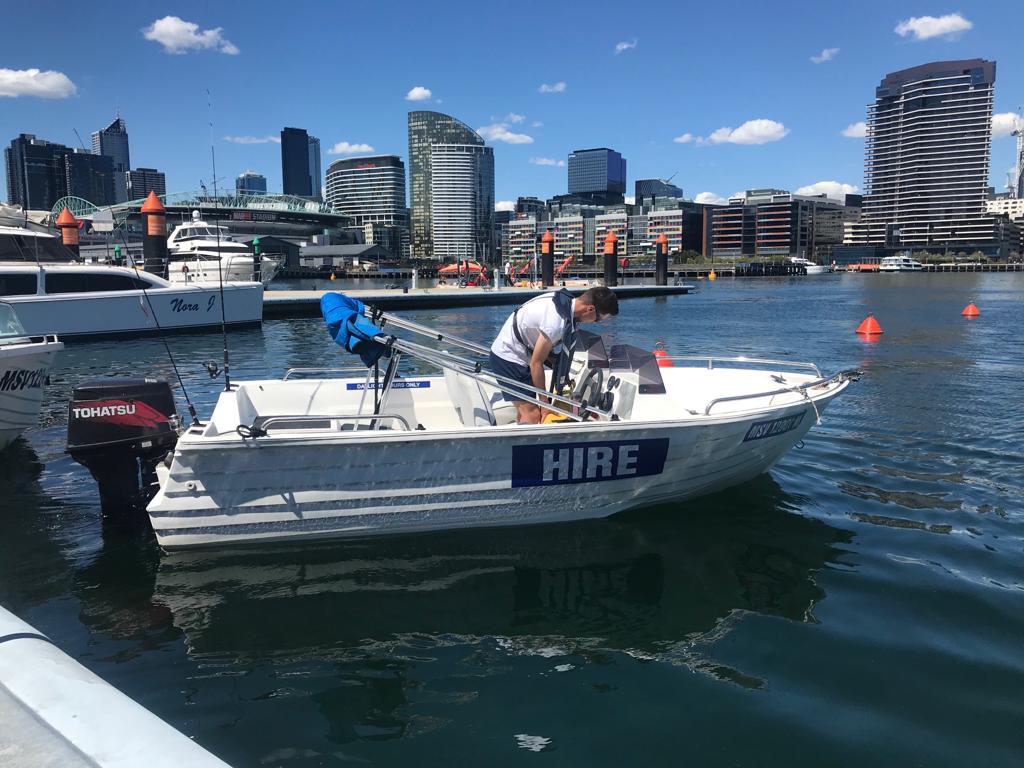 Boat4hire Provides Practical Three Hour "Hands on Boat Lesson"  to keep Guests Safe