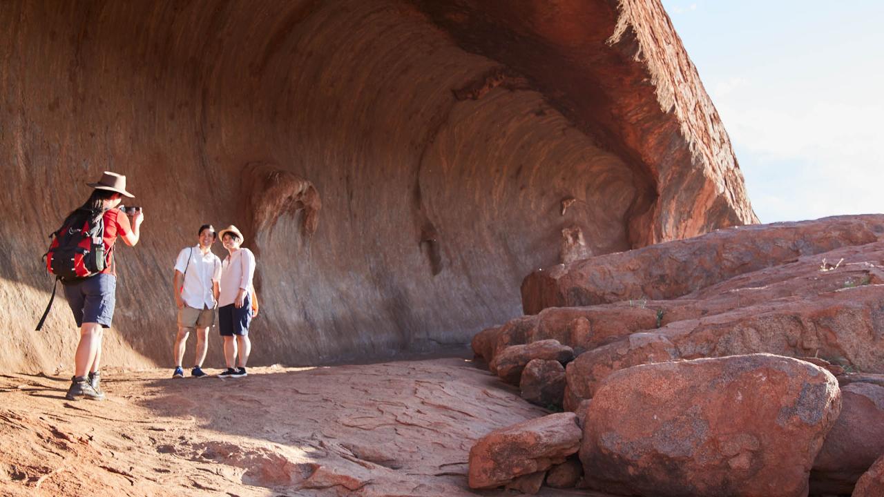 AAT Kings Uluru Morning Guided Base Walk (Y40)