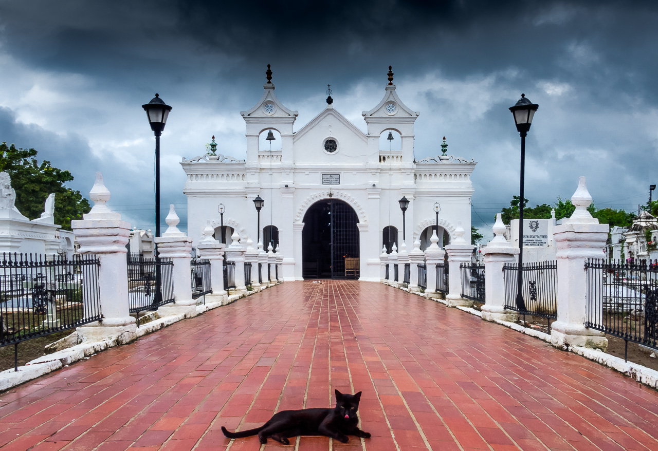 Santa Cruz de Mompox 3-Day Tour with Cienaga de Pijiño from Santa Marta