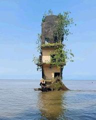 Douala Day Tour: Manoka Island