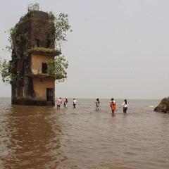 Douala Day Tour: Manoka Island