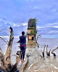 Douala Day Tour: Manoka Island