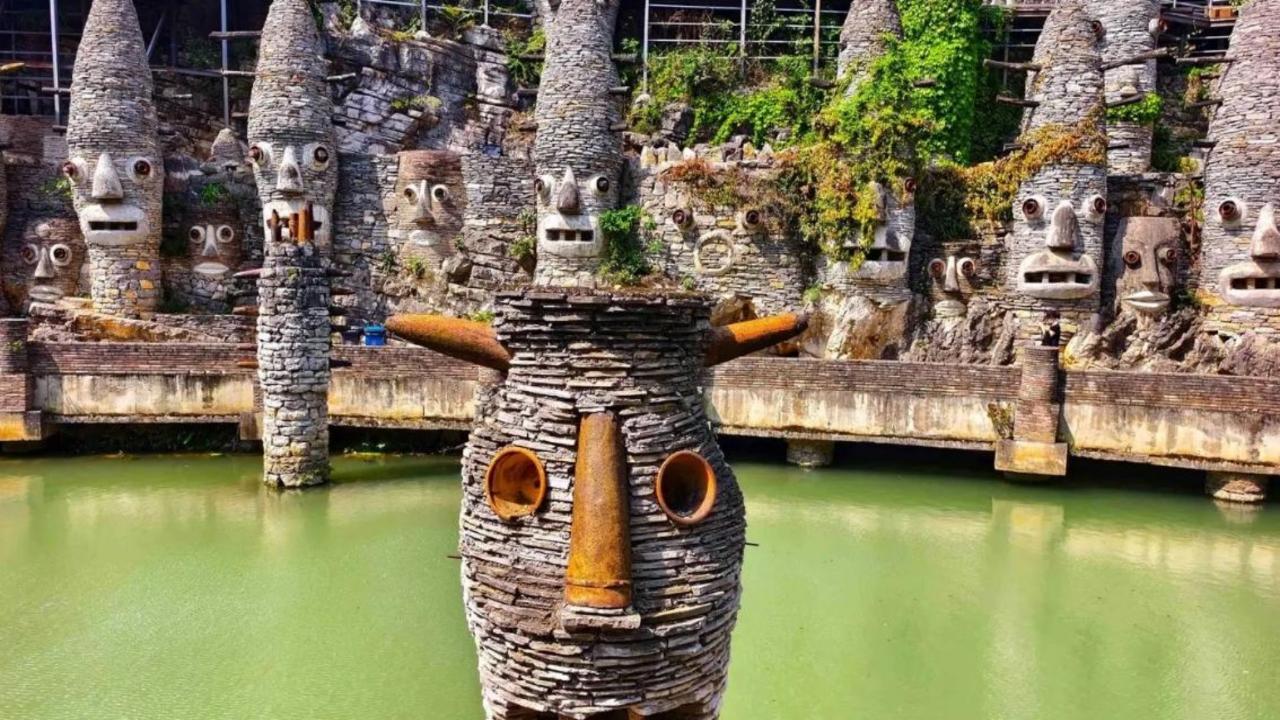 2-Day Guiyang Adventure: Sky-Piercing Thrills, Fairyland Karst, an Artist’s Stone Kingdom & a 600-Year-Old Fortress Town