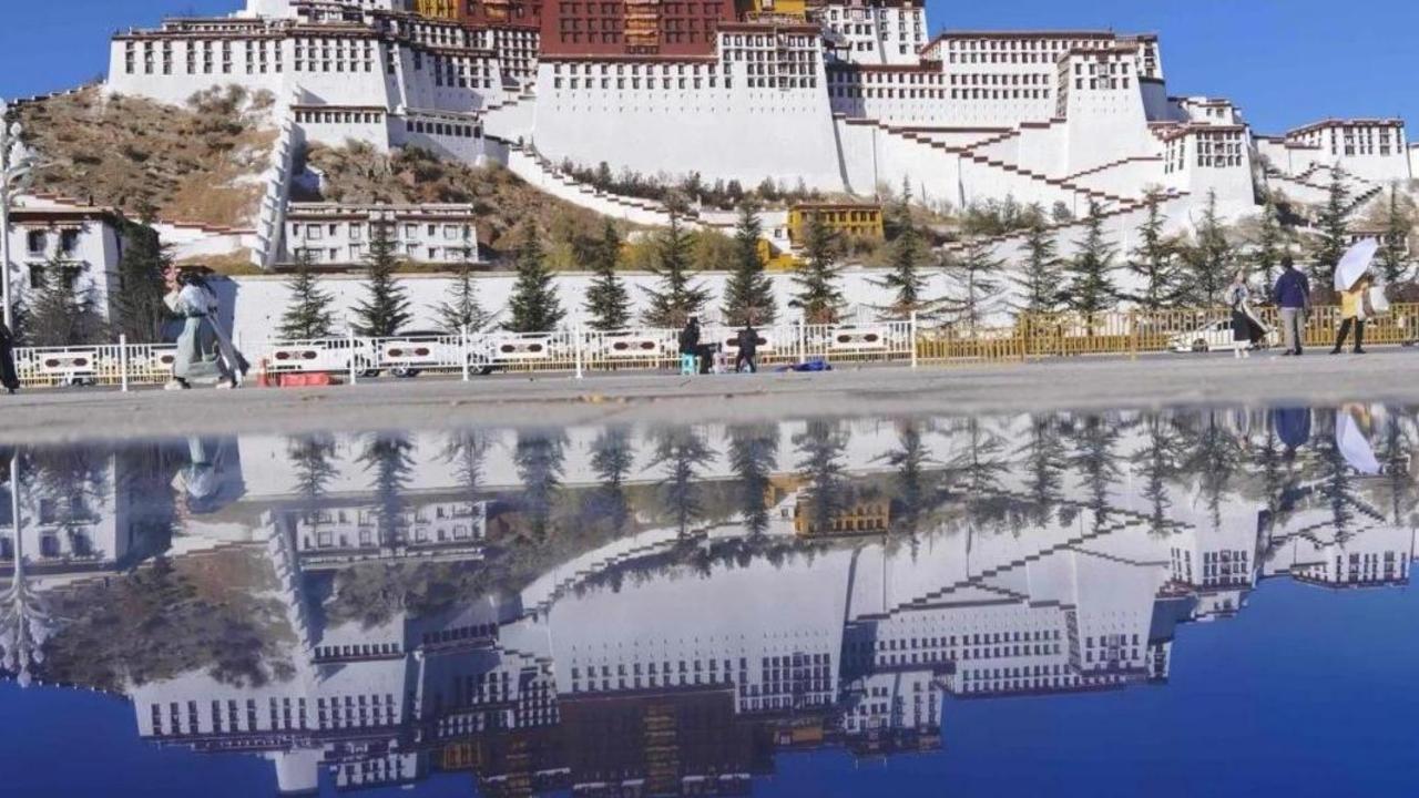 3-Day Lhasa Tibet Tour: Potala Palace, Jokhang Temple & Holy Lake Namtso | All Permits, Guide & Transport Included