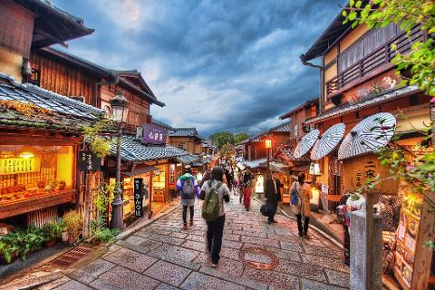 1 Day Kyoto Tour : Temples, Geisha, & Traditional Doll Making 1 Day Kyoto Tour : Temples, Geisha, & Traditional Doll Making