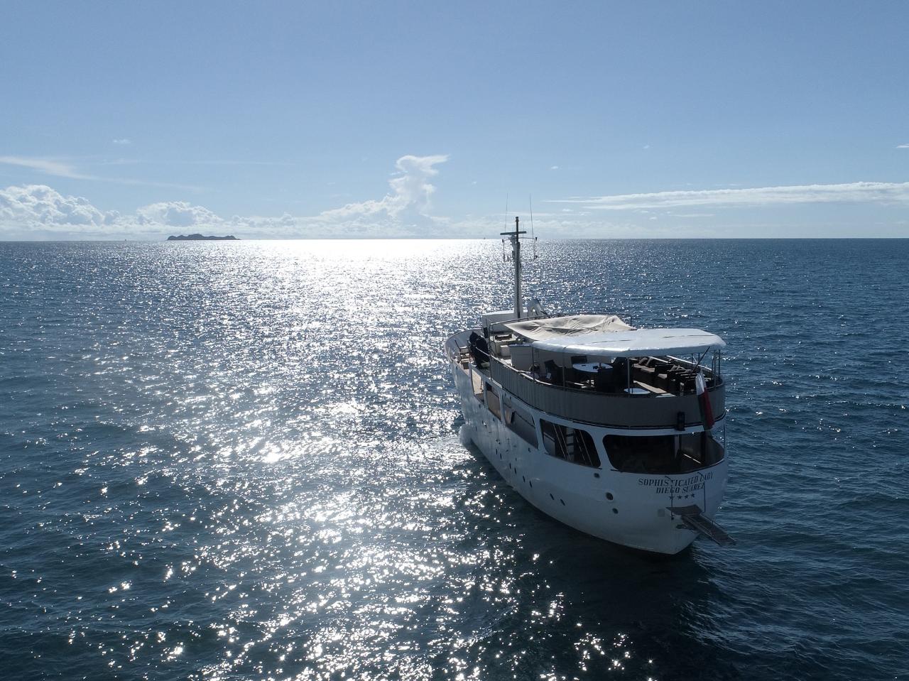 4-Day Private Yacht Charter Holiday to Mozambique from Nosy Be