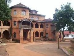 Yaounde - Dschang: Waterfalls, Mount Bapit, Batoufam Chief's Palace - 4 Days