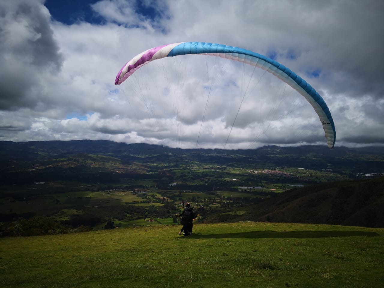 Paragliding in Bogota