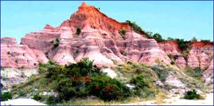 Day Tour - Mahajanga and the Cirque Rouge (Red Circuit)
