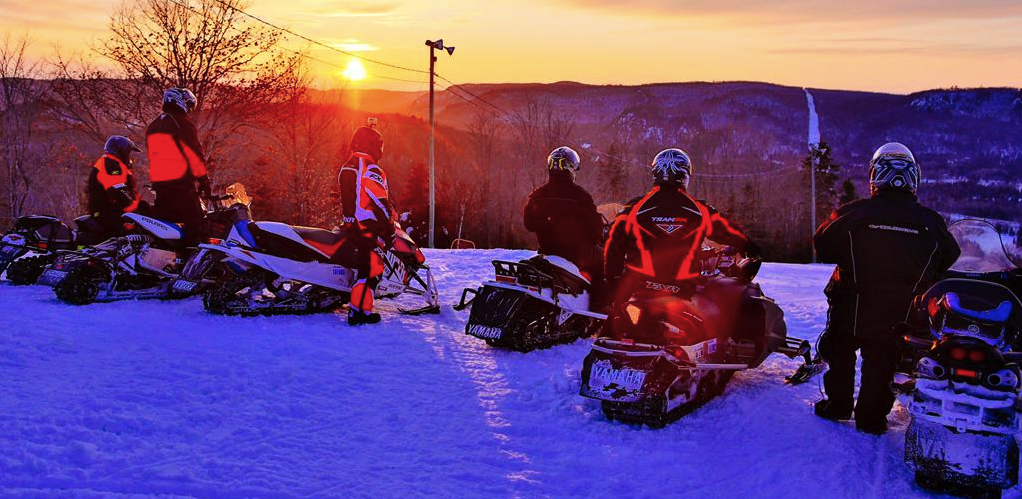 Single Rider Snowmobile: 4 Hour Rental